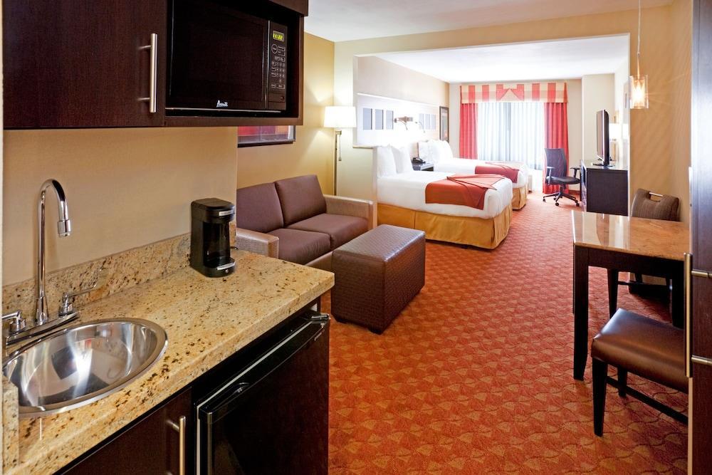 Holiday Inn Express Hotel & Suites Plano West - Frisco By Ihg Buitenkant foto