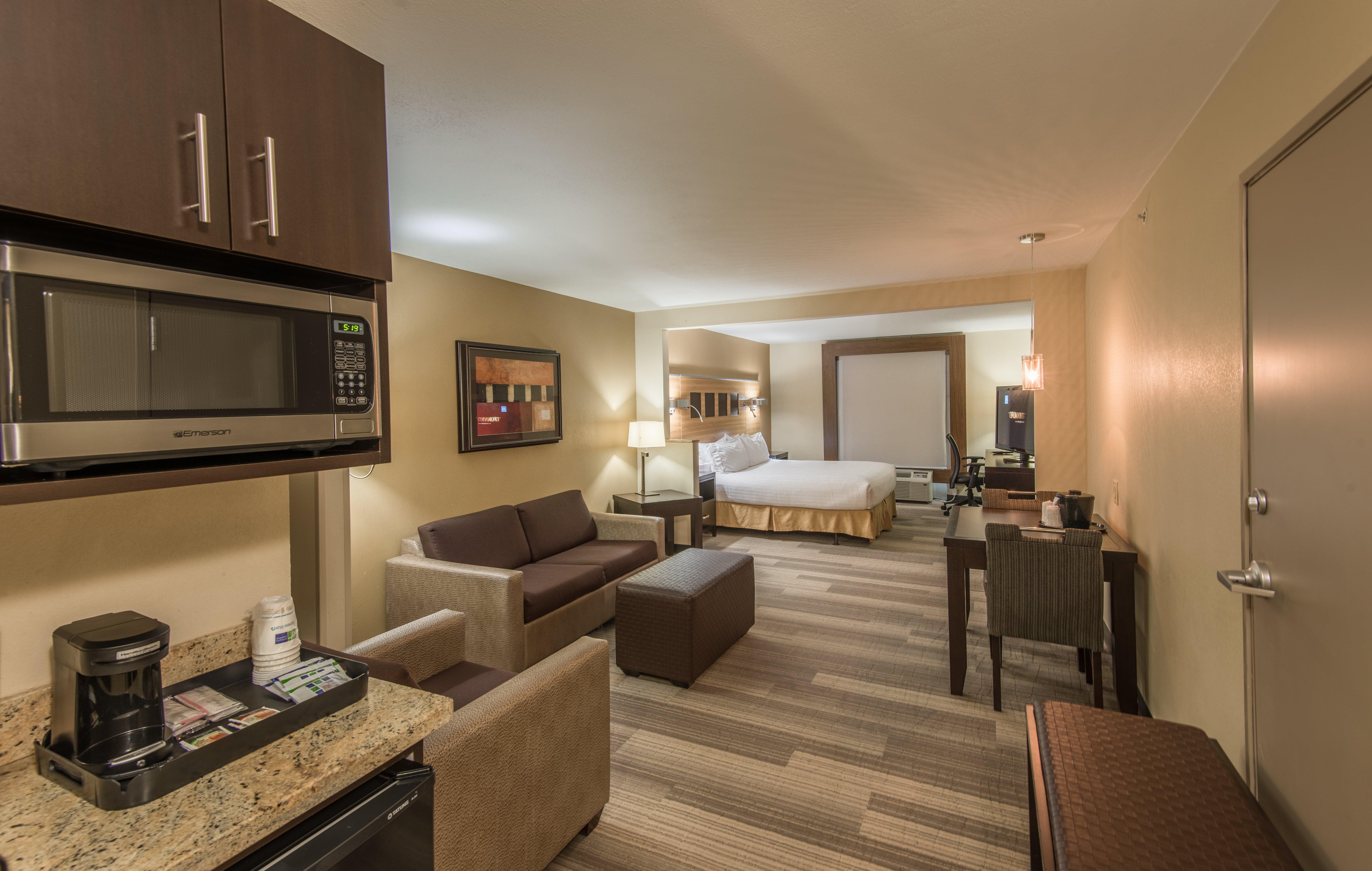 Holiday Inn Express Hotel & Suites Plano West - Frisco By Ihg Buitenkant foto