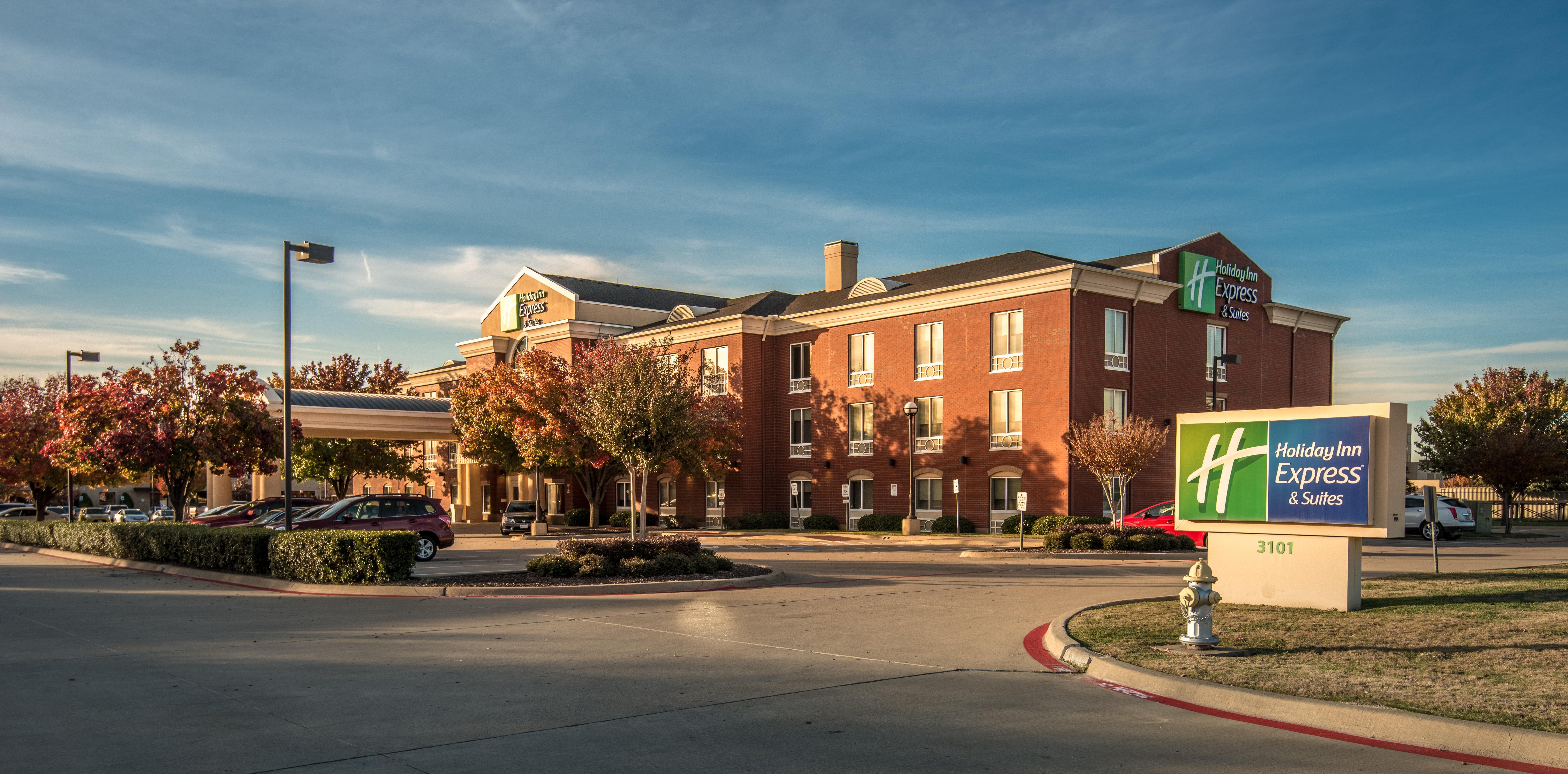 Holiday Inn Express Hotel & Suites Plano West - Frisco By Ihg Buitenkant foto