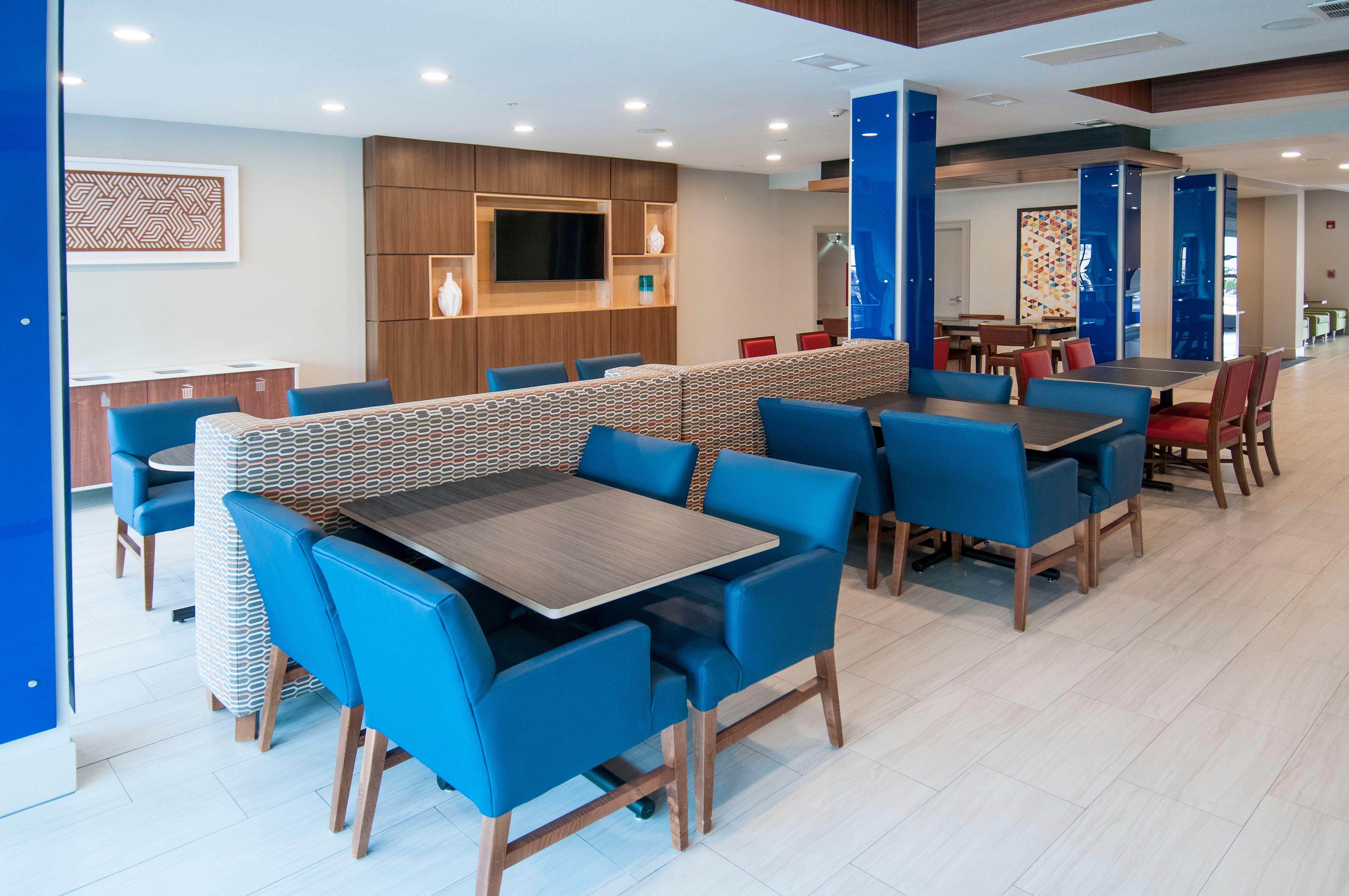Holiday Inn Express Hotel & Suites Plano West - Frisco By Ihg Buitenkant foto