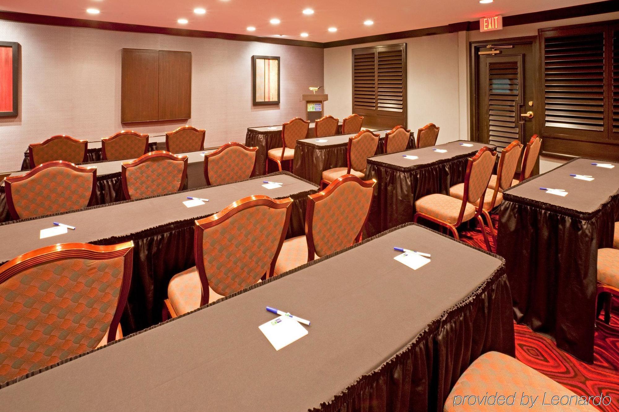 Holiday Inn Express Hotel & Suites Plano West - Frisco By Ihg Faciliteiten foto