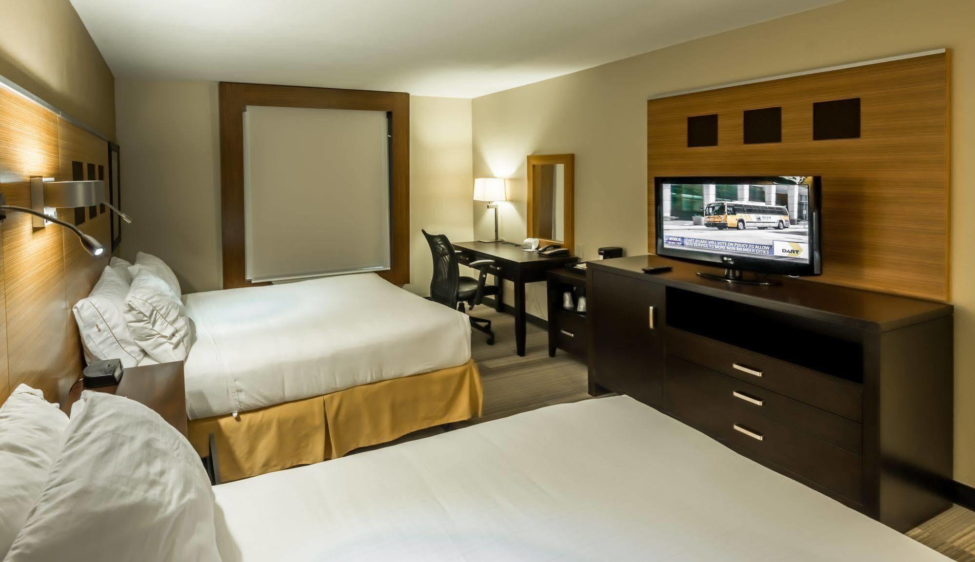 Holiday Inn Express Hotel & Suites Plano West - Frisco By Ihg Buitenkant foto
