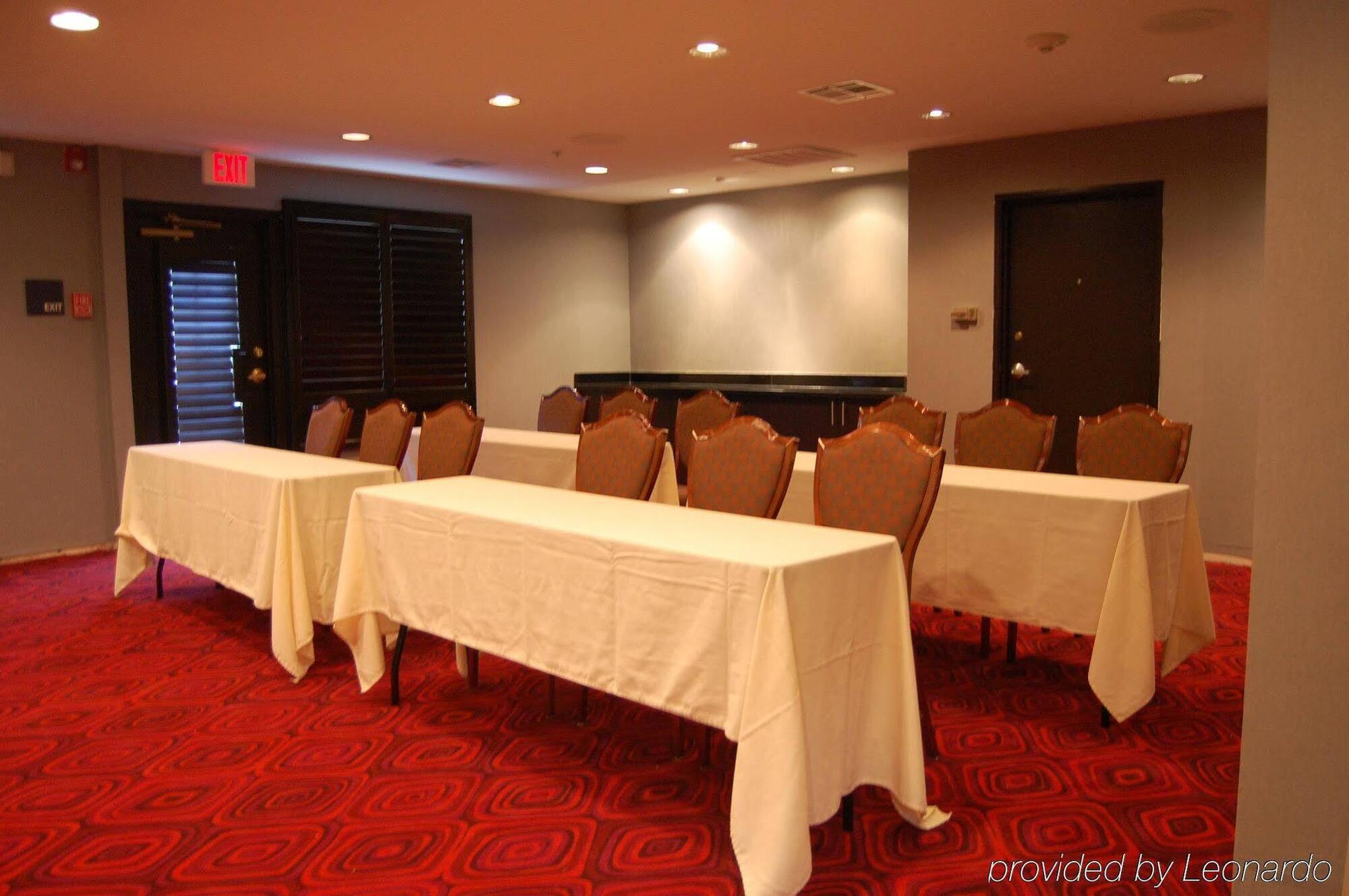 Holiday Inn Express Hotel & Suites Plano West - Frisco By Ihg Buitenkant foto