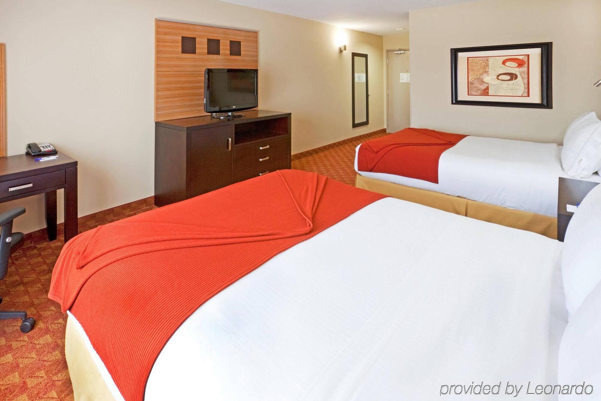 Holiday Inn Express Hotel & Suites Plano West - Frisco By Ihg Buitenkant foto