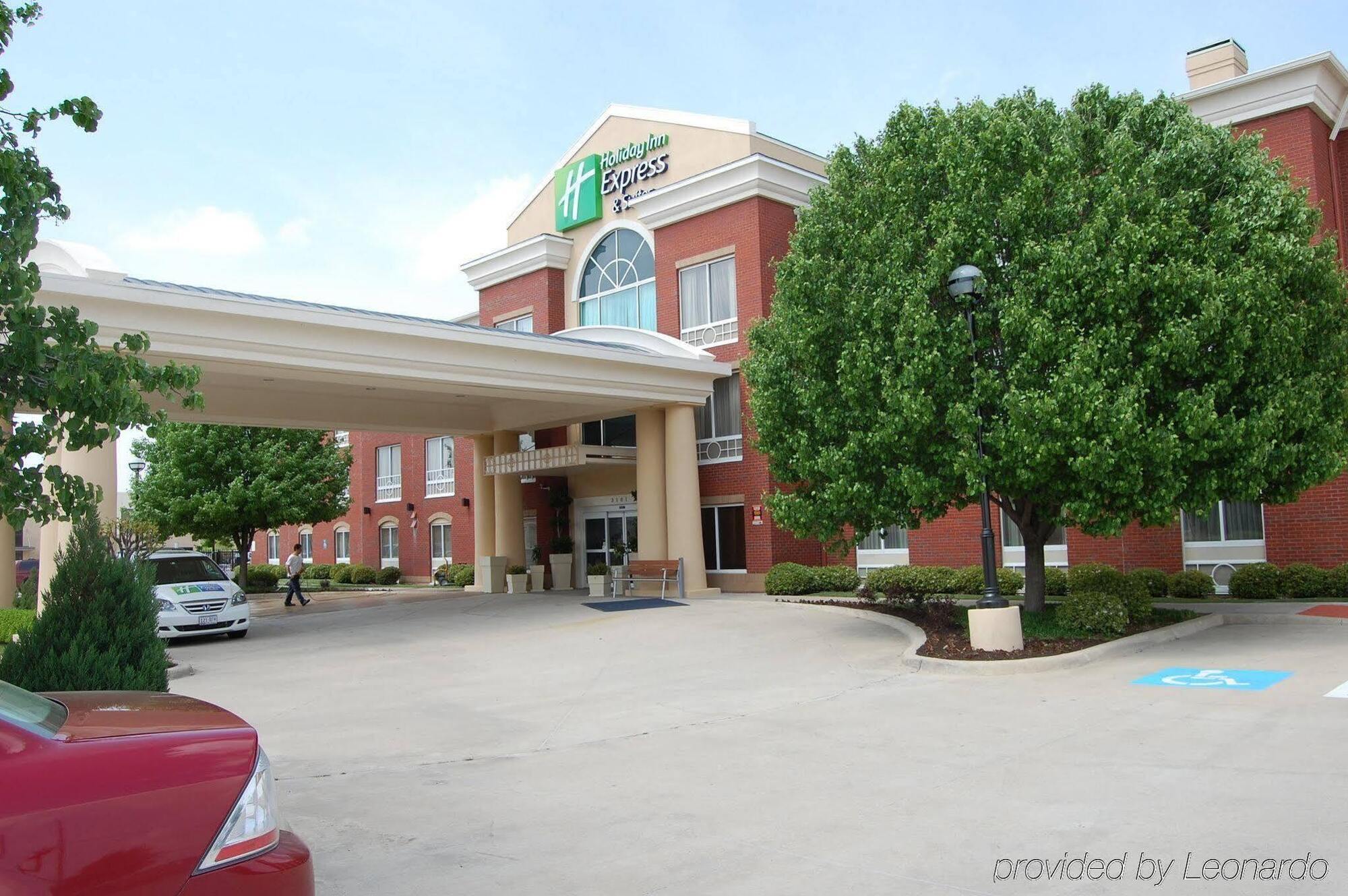 Holiday Inn Express Hotel & Suites Plano West - Frisco By Ihg Buitenkant foto